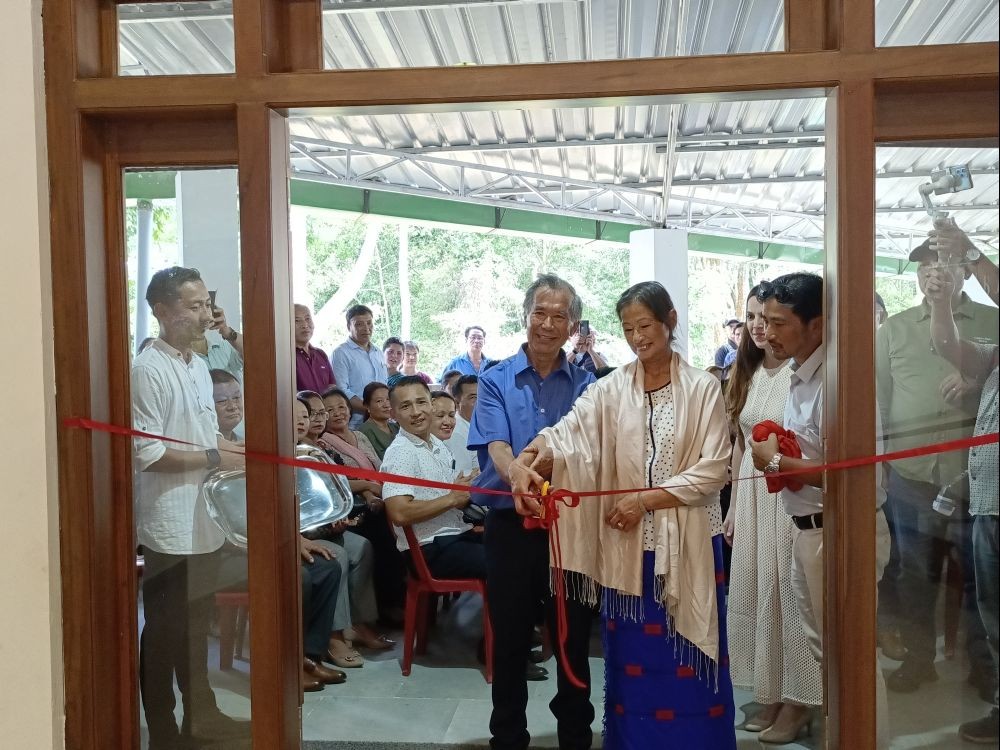 Metongmeren and his wife Dr Nadia Jamir inaugurating the Anava Hospital OPD at Settsü village, Mokokchung on 1 August.
